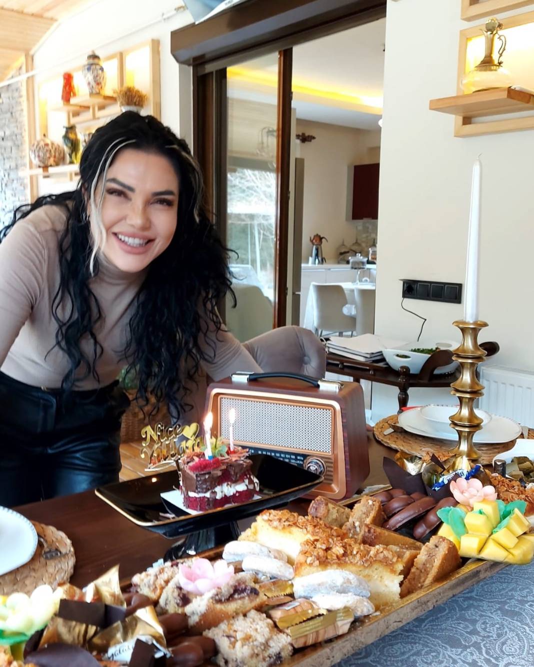 Deniz hanım yeni yaşını kutladı 1